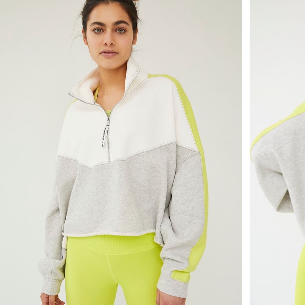 Split second half zip pullover